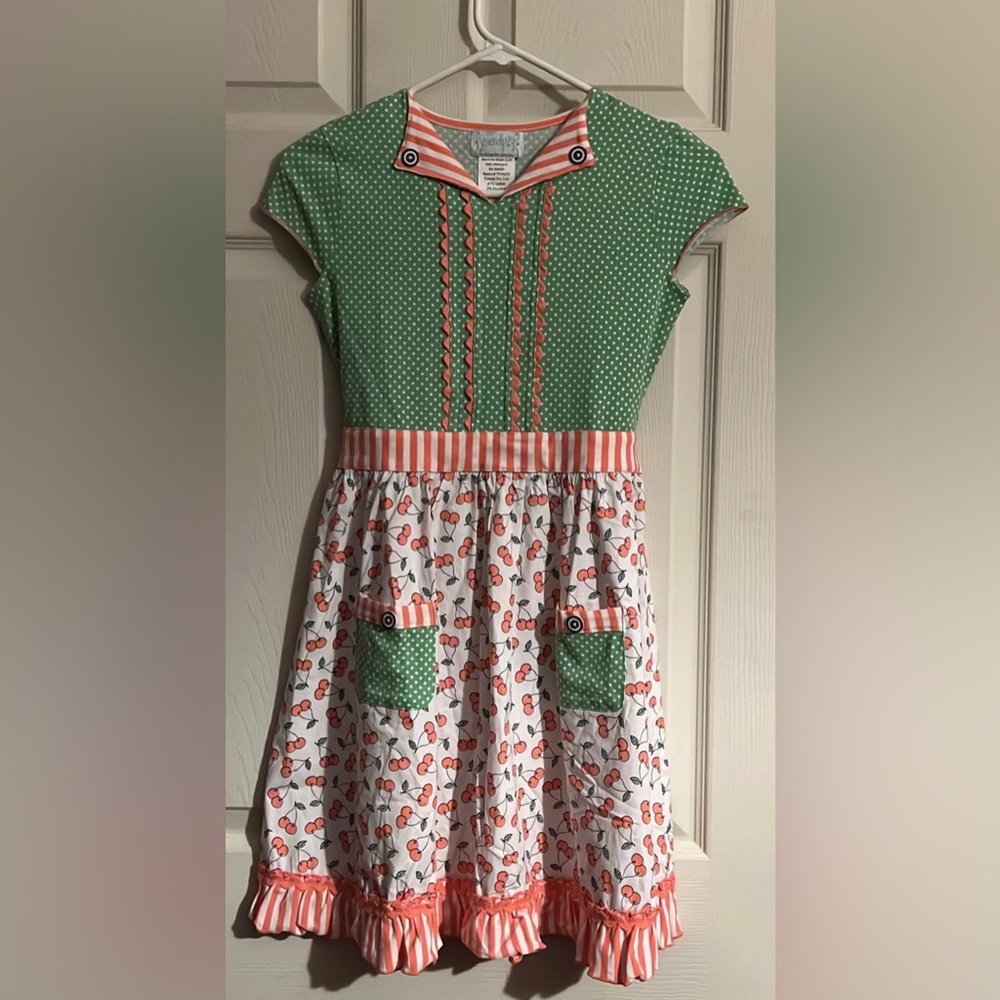 Serendipity by shrimp and grits kids, Dress, size XXL (11-12)
Pink, green, NWT